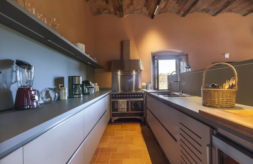 Gaiole in Chianti House | Tuscan Villa Near Florence | Vineyard Views | Pool