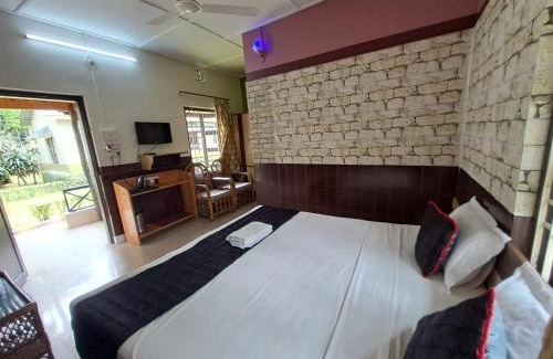 Neora Hotel | Tuskers Den Forest Resort