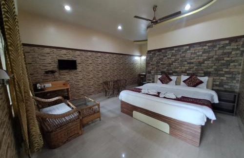 Neora Hotel | Tuskers Den Forest Resort