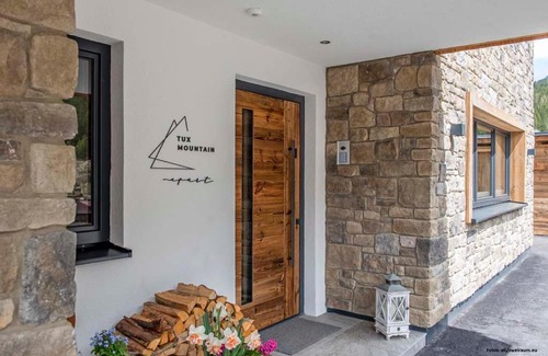 Juns Apartment | TUX MOUNTAIN Apart