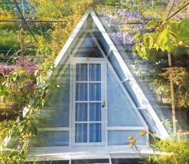 Da Lat Ski Chalet | Tuyết Hoa Hòn Bồ Homestay