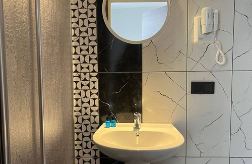 Sekerpinar Hotel | Tuzla Grand