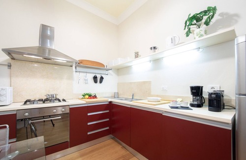 Lucca Historical Center Apartment | Tweet in Town by Abita