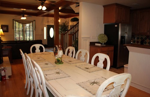 Steinhatchee House | Twelve Oaks in the Landings! Perfect for Entertaining! 4 BR-4BA - Sleeps 12