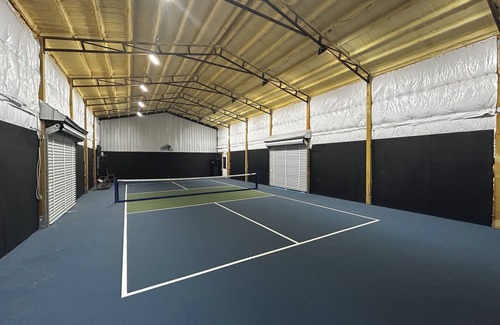 Bismarck Apartment | Twin Oaks Retreat in Bismarck, AR - 1 Indoor and 4 Outdoor Pickleball Courts