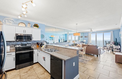 Long Beach Condo | Twin Palms Resort by Panhandle Getaways