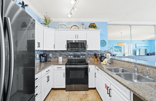 Long Beach Condo | Twin Palms Resort by Panhandle Getaways