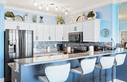 Long Beach Condo | Twin Palms Resort by Panhandle Getaways