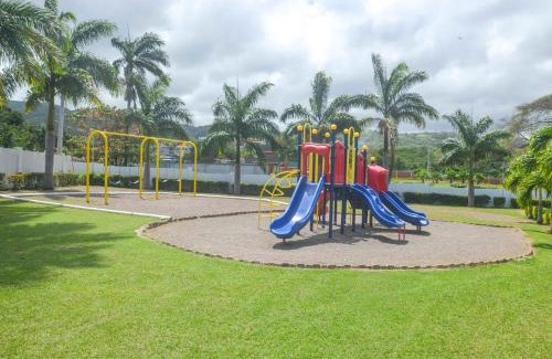 Mammee Bay House | Twin Peak Cottage