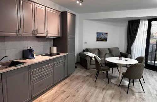 Costinesti Apartment | Twin Waves