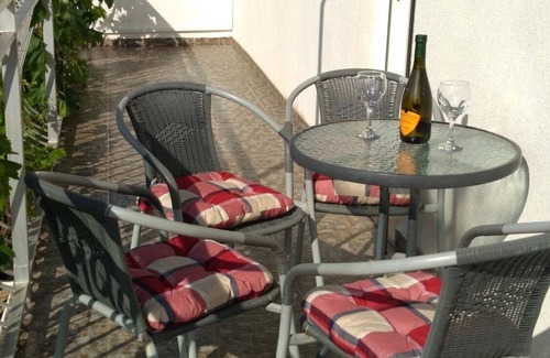 Sestanovac Apartment | Two bedroom apartment with balcony Katuni, Zagora (A-18344-a)