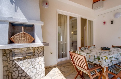 Artatore Apartment | Two bedroom apartment with terrace Artatore, Lošinj (A-8008-a)