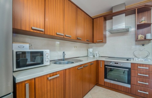 Porat Apartment | Two bedroom apartment with terrace Porat, Krk (A-19344-b)