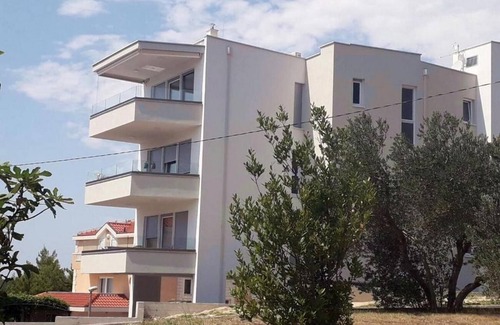 Promajna Apartment | Two bedroom apartment with terrace and sea view Promajna, Makarska (A-22264-a)