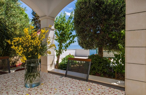Pisak Apartment | Two bedroom apartment near beach Pisak, Omiš (A-1067-e)