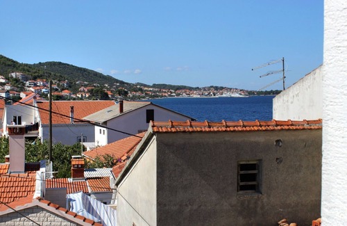 Kali Apartment | Two bedroom apartment near beach Kali, Ugljan (A-837-a)