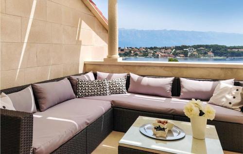 Selca Apartment | Two-Bedroom Apartment Selca With Sea View 04