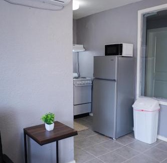 Western Division Apartment | Two bedroom apartment