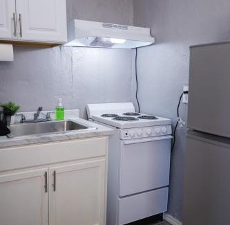 Western Division Apartment | Two bedroom apartment