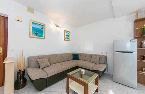 Brela Apartment | Two bedroom apartment with terrace and sea view Brela, Makarska (A-20223-a)