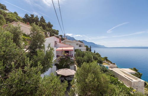 Pisak Apartment | Two bedroom apartment with terrace and sea view Pisak, Omiš (A-652-a)