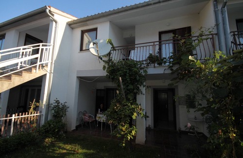 Brulo Apartment | Two bedroom apartment with terrace Poreč (A-7137-b)