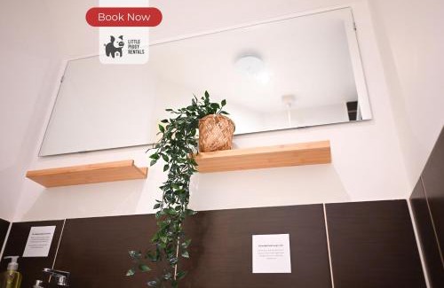 Cranfield Apartment | Two Bedroom Flat By Littlepiggyrentals Short Lets & Serviced Accommodation Cranfield With Balcony & Fast Wi-Fi
