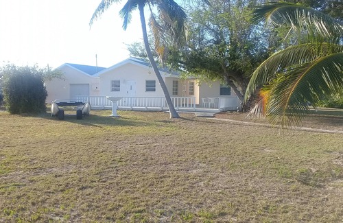 Deadmans Cay House | Two bedroom home Home with small beach. Spectacular sunsets! Simms Bunches