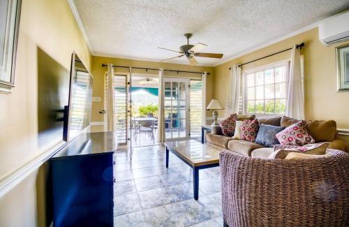 Montego Bay Apartment | Two Bedroom Seafront Suite - Quiet & Relaxing