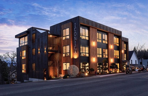 White Salmon Apartment | Two-bedroom suite-located downtown White Salmon, suite 4