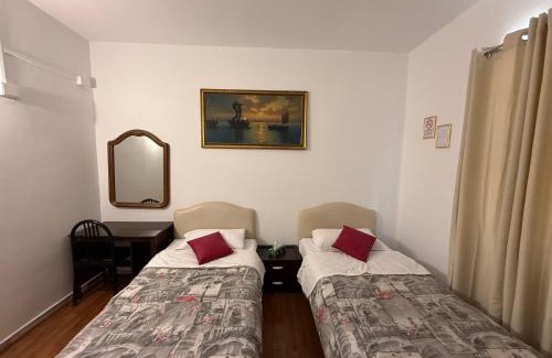 Rione XVIII Castro Pretorio Hostel | Two Ducks Hostel