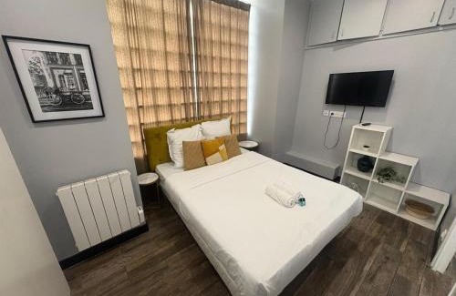 Batignolles Apartment | Two Floor Apartment with Home Theatre Room