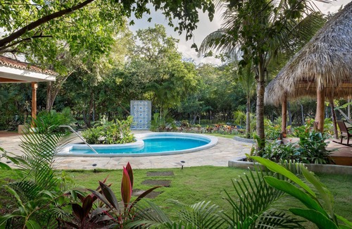 Playa Colorado House | Two minutes walk from the beach in Playa Colorado with a pool!