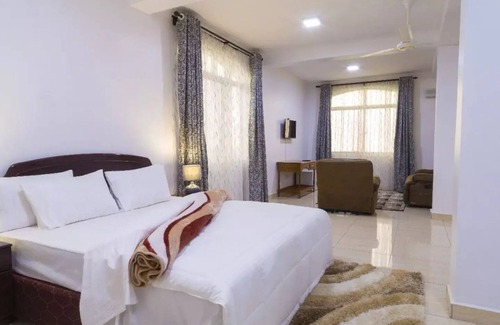 Arusha Cabin | Two Mountains Lodge Block B3