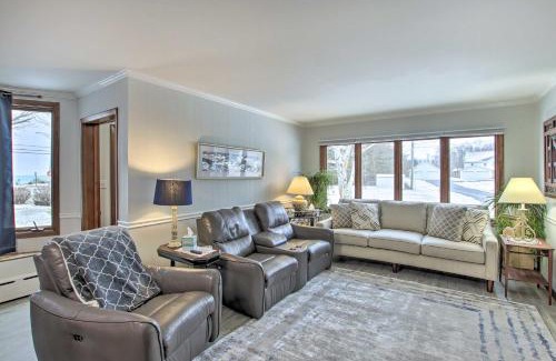 Two Rivers House | Two Rivers Thiede House - Walk to Lake Michigan!