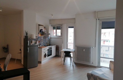 Lorenteggio Apartment | Two-room apartment San Cristoforo. M4 a few meters away.