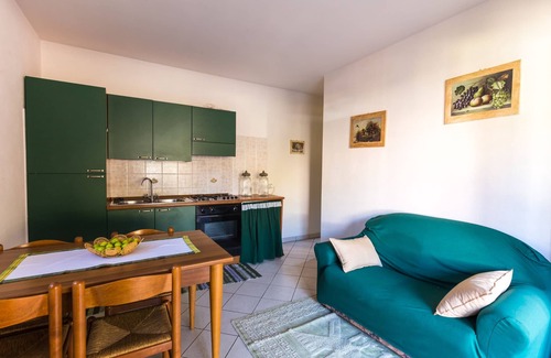 Agrustos House | Two-room apartment with independent garden.