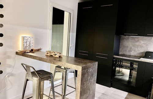 Bayonne Apartment | Two-room attic apartment 210 m2 terrace