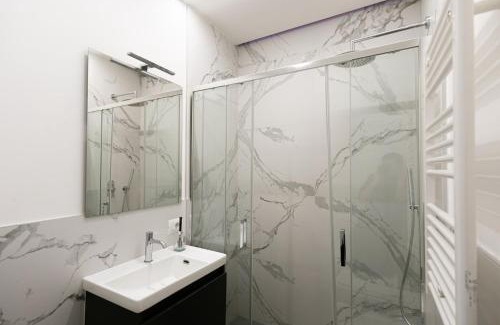 Central Station Apartment | Two -rooms apartment 10 minutes Duomo by metro