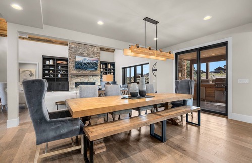 Powell Butte House | Two Saddle Estate | Brasada Ranch | 5200 SF!