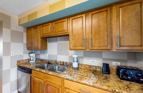 Ono Island Condo | Two-story condo withvspectacular view, pool, beach access & private balcony