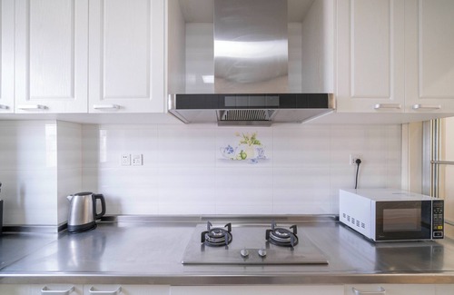 Xuhui Bed & Breakfast | Tyms 2BR APT Xujiahui Dacheng Residence