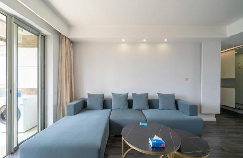 Changning Apartment | Tyms Luxury 3BR 2BA APT Garden