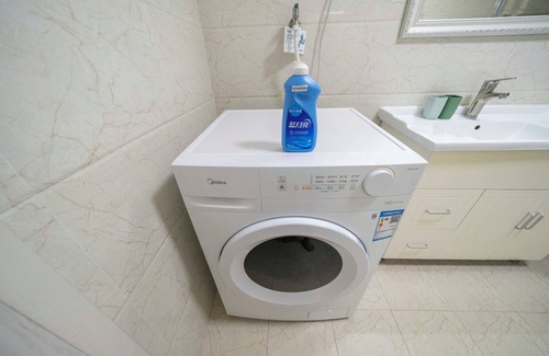 Changning Bed & Breakfast | Tyms Luxury 4BR 2BA APT Garden