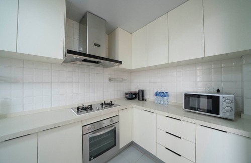 Changning Bed & Breakfast | Tyms Luxury 4BR 2BA APT Garden