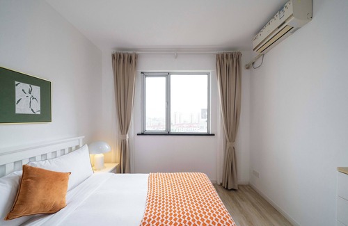 Changning Bed & Breakfast | Tyms Luxury 4BR 2BA APT Garden