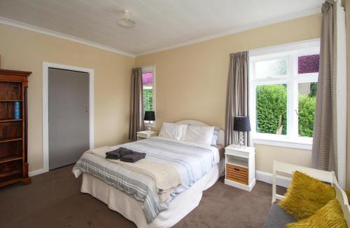 Oamaru House | Tyne and Tides
