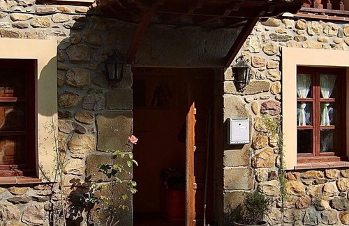 Romillo House | Typical Asturian House For Up To 6+ People With Private Garden