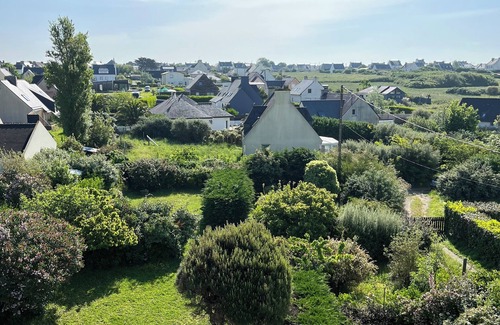 Lampaul-Plouarzel House | Typical Breton house, seaside, large plot, ideal for families
