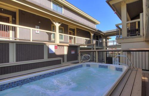 Four O'Clock Apartment | Tyra Riverbend 213 Condo
